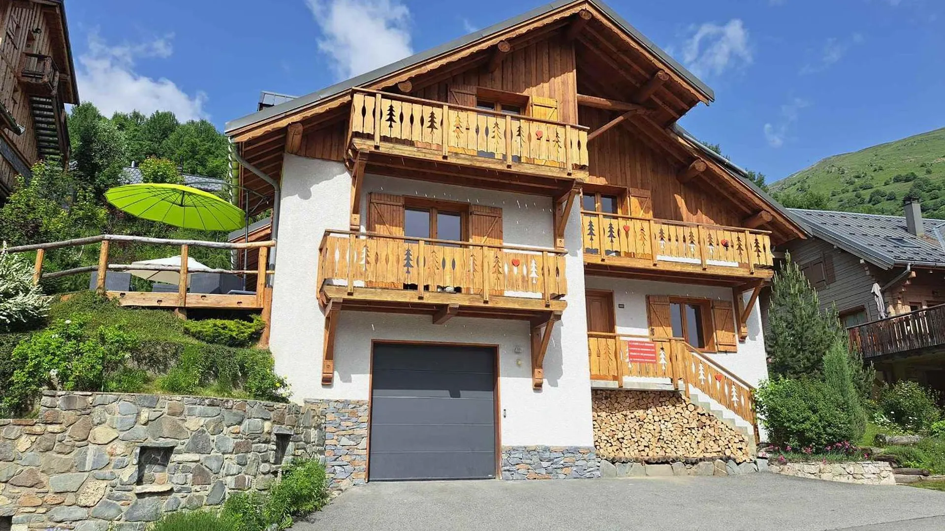 Chalet 4* 8 Pers, Animaux Admis, Wifi, Parking A Valloire - Fr-1-263-542 0*,  France